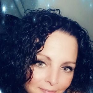 Meet your Posher, Corrine